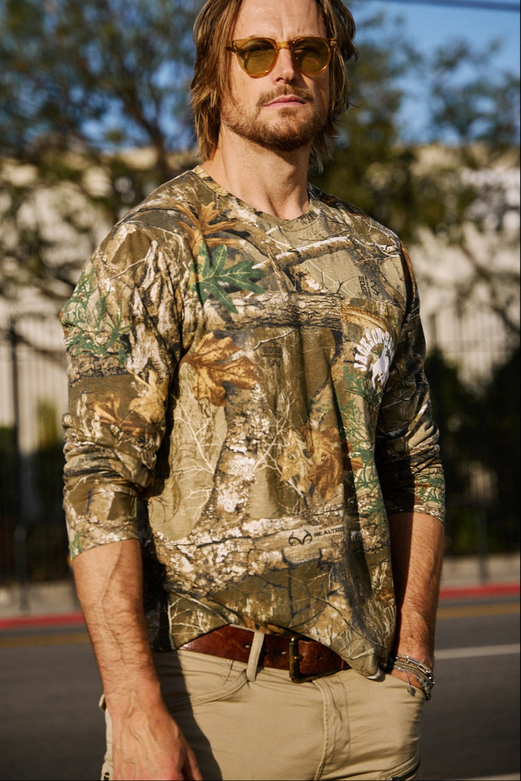 Diamond cross ranch Longsleeve Pocket Camo t-shirt 