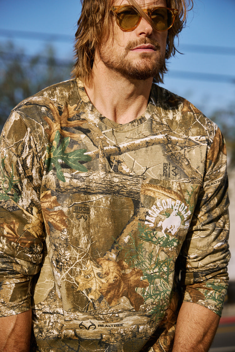 Diamond cross ranch Longsleeve Pocket Camo t-shirt 